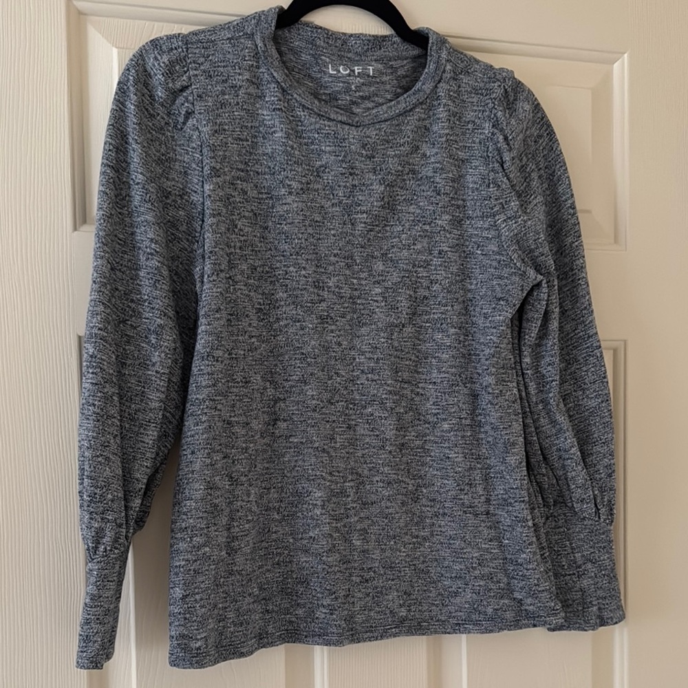 LOFT Gray Long Sleeve Top
